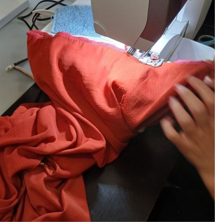 Joyeuse Couture – Réalisation du projet Réalisation d'un projet accompagné à la machine à coudre