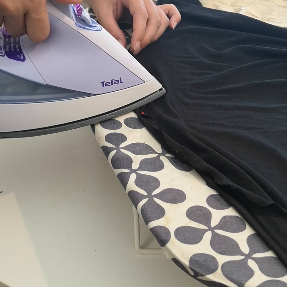 joyeuse-couture-accompagnement-projet Accompagnement d'un projet lors d'un atelier couture sur mesure